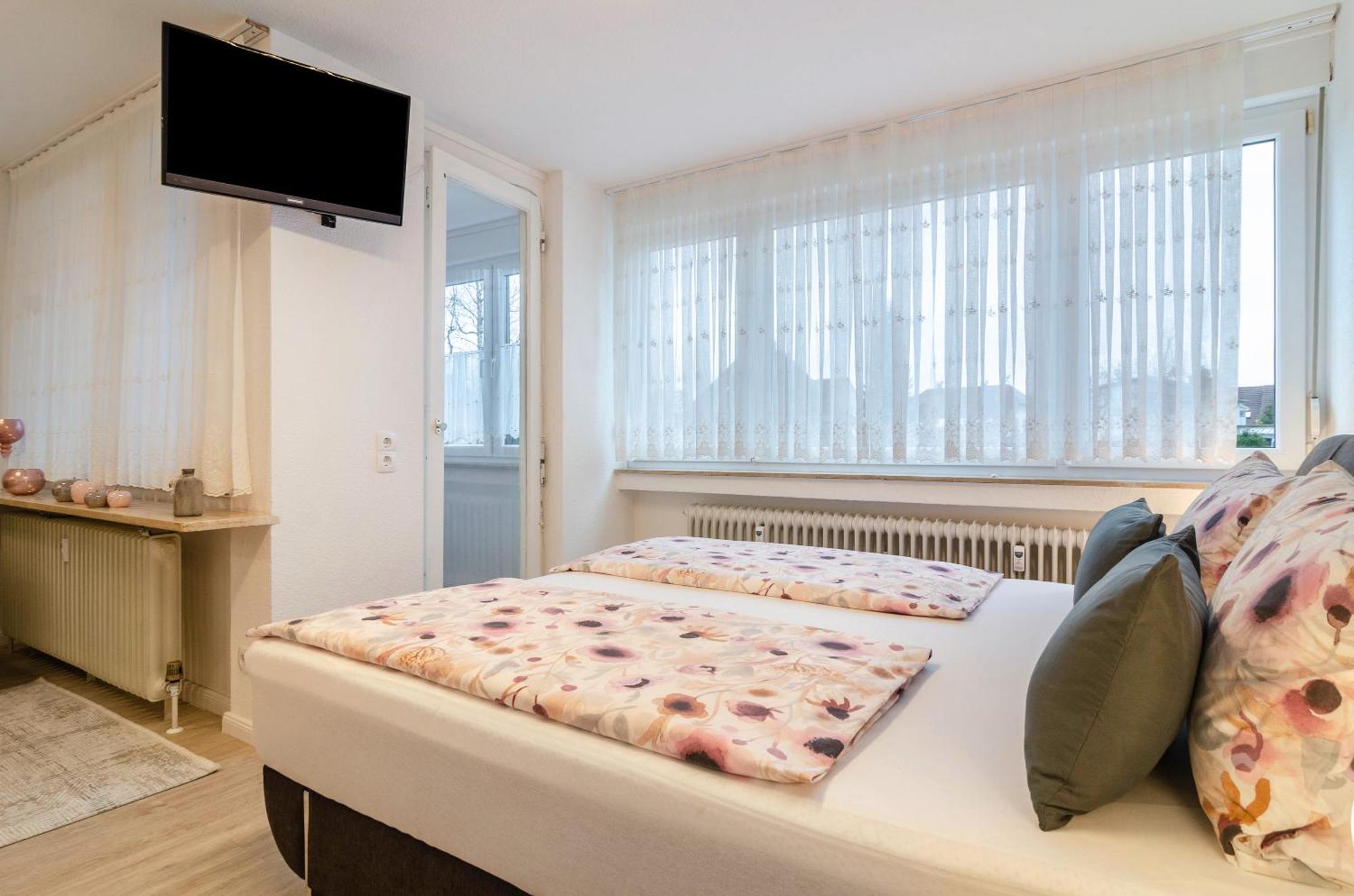 Ferienwohnung Am Weiher Meersburg Dış mekan fotoğraf